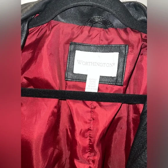 Leather jacket - Picture 2 of 3